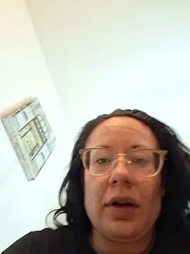 Snapshot of kinkikatie69 chatting on 01-15-26, 08:19 kinkikatie69 online show from 01-15-26, 08:19