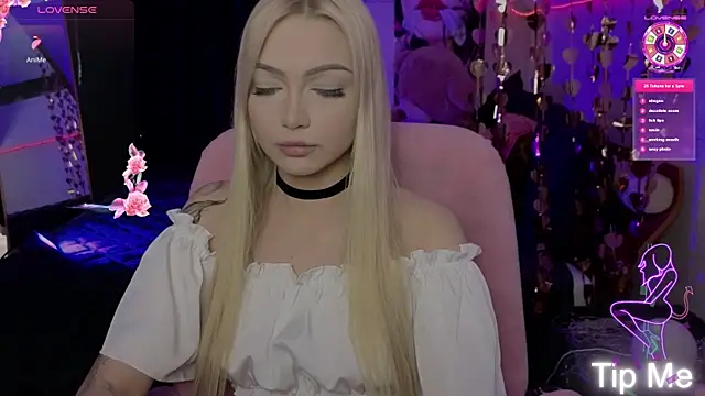 LinaLirian online show from 06-01-26, 09:33