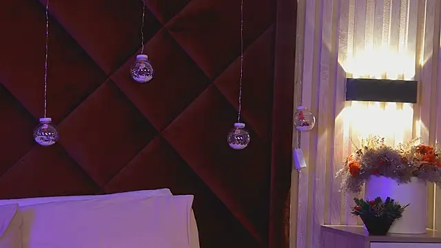 StacyHarland online show from 12-16-25, 04:39