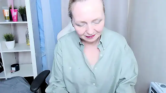 Snapshot of Karen_Villis chatting on 02-05-26, 09:47 Karen Villis online show from 02-05-26, 09:47