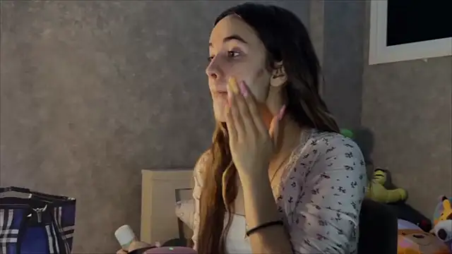 Snapshot of CupSizeGirl chatting on 02-07-26, 10:19 CupSizeGirl online show from 02-07-26, 10:19