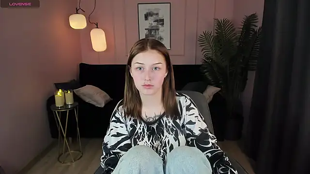 TinaBump online show from 03-23-25, 07:09