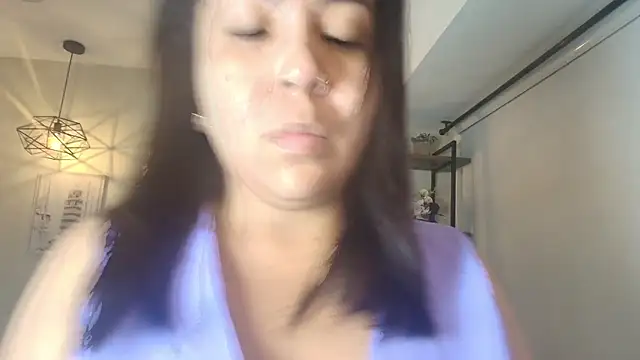  Victoria Collins online show from 05-12-26, 11:07