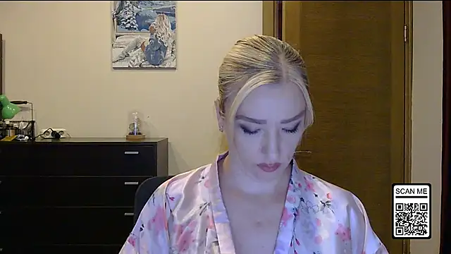 Wild Silk Desire online show from 10-20-25, 02:06