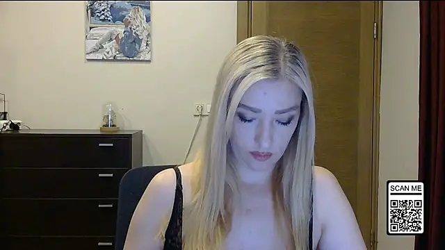 Wild Silk Desire online show from 10-28-25, 02:09