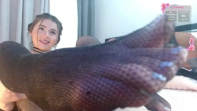 Salma Tori online show from 11-21-25, 09:35