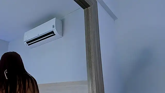 ZoeMorris online show from 10-18-25, 11:33