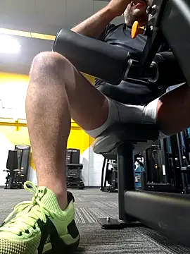 CloudyMuscleBeefy online show from 10-05-25, 12:53