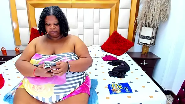 Snapshot of Exoticbigmandy chatting on 03-08-25, 05:33 Exoticbigmandy online show from 03-08-25, 05:33