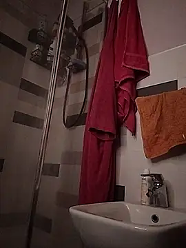 Snapshot of h4cMorganaEvelynn chatting on 11-18-25, 10:03 h4cMorganaEvelynn online show from 11-18-25, 10:03