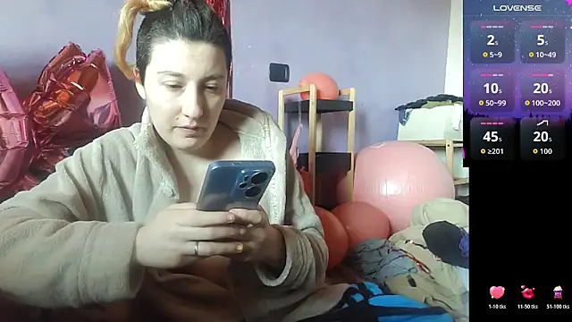 Snapshot of h4cMorganaEvelynn chatting on 03-20-26, 10:42 h4cMorganaEvelynn online show from 03-20-26, 10:42