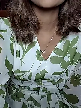 Snapshot of Isha_Sax chatting on 02-11-26, 04:23 Isha Sax online show from 02-11-26, 04:23