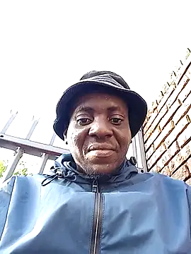 Snapshot of paptsimo chatting on 12-23-25, 04:32 paptsimo online show from 12-23-25, 04:32
