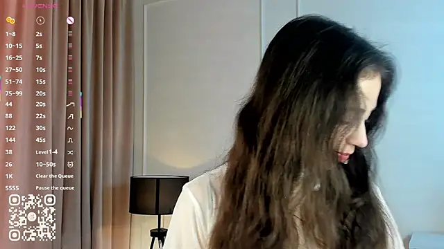 JulianaChapel online show from 09-26-25, 08:07