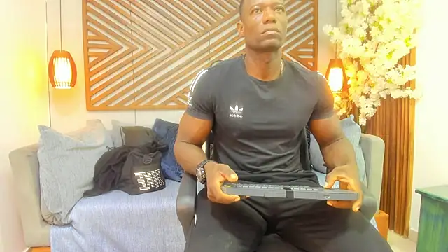 MarcusBlack  online show from 10-08-25, 11:41