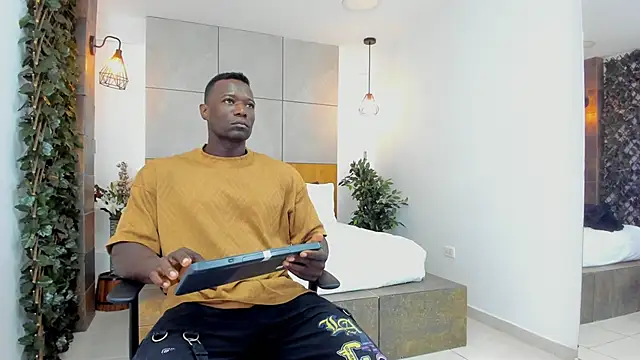 MarcusBlack  online show from 12-17-25, 12:33