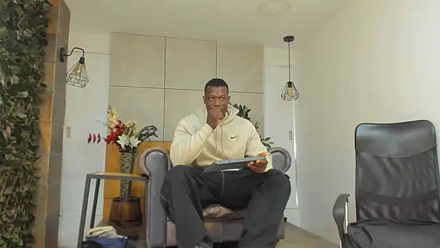 Snapshot of MarcusBlack_ chatting on 08-03-26, 11:37 MarcusBlack online show from 08-03-26, 11:37