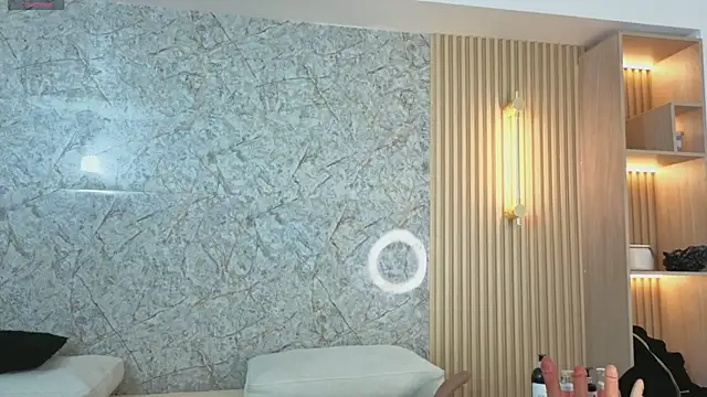 Antonella west online show from 12-13-25, 08:47