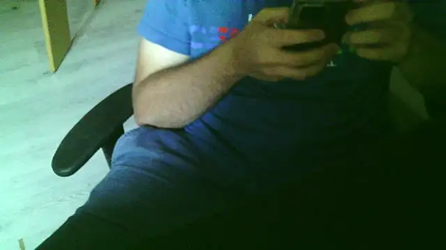 Snapshot of matlecoq2 chatting on 10-05-25, 03:32 matlecoq2 online show from 10-05-25, 03:32