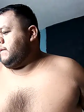 Snapshot of Osogaypardo chatting on 09-16-25, 09:38 Osogaypardo online show from 09-16-25, 09:38