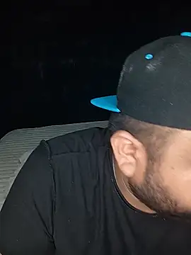 Snapshot of Osogaypardo chatting on 09-27-25, 11:54 Osogaypardo online show from 09-27-25, 11:54