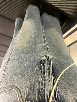 xiaoyuan01 online show from 09-20-25, 01:50