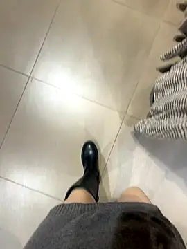 xiaoyuan01 online show from 11-23-25, 02:11