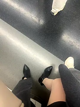 xiaoyuan01 online show from 12-02-25, 02:06