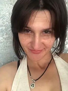 Snapshot of NikaSwan2831 chatting on 09-11-25, 12:27 NikaSwan2831 online show from 09-11-25, 12:27