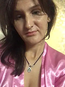 Snapshot of NikaSwan2831 chatting on 10-11-25, 11:14 NikaSwan2831 online show from 10-11-25, 11:14