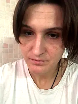 Snapshot of NikaSwan2831 chatting on 10-21-25, 01:12 NikaSwan2831 online show from 10-21-25, 01:12