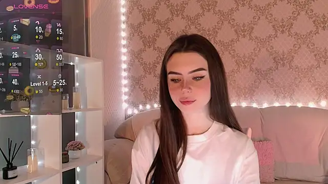 HolyMiax online show from 11-24-25, 03:06