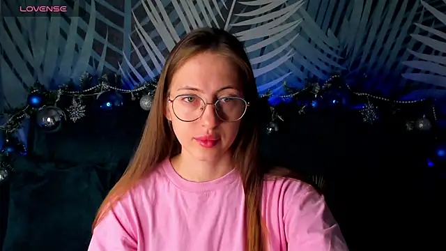 ChristyCrayme online show from 12-18-25, 10:05