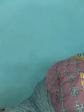 Snapshot of Tamil_riyalini12 chatting on 10-26-25, 05:46 Tamil riyalini12 online show from 10-26-25, 05:46