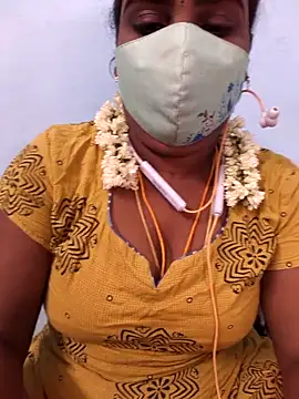 Snapshot of Tamil_riyalini12 chatting on 11-01-25, 11:23 Tamil riyalini12 online show from 11-01-25, 11:23