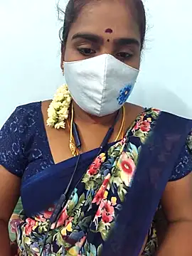 Snapshot of Tamil_riyalini12 chatting on 12-17-25, 05:19 Tamil riyalini12 online show from 12-17-25, 05:19