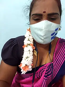 Snapshot of Tamil_riyalini12 chatting on 02-22-26, 11:42 Tamil riyalini12 online show from 02-22-26, 11:42