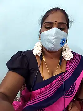 Snapshot of Tamil_riyalini12 chatting on 02-26-26, 11:53 Tamil riyalini12 online show from 02-26-26, 11:53