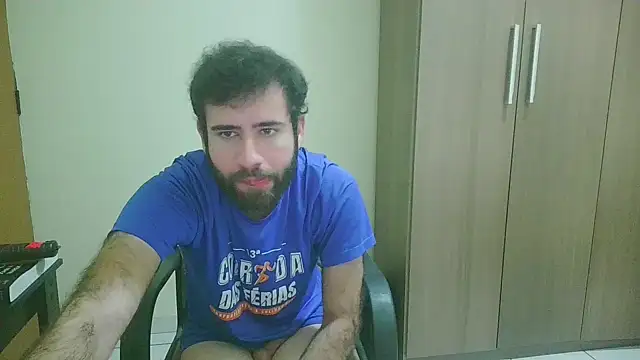 Snapshot of fthrfthr chatting on 05-11-26, 02:39 fthrfthr online show from 05-11-26, 02:39