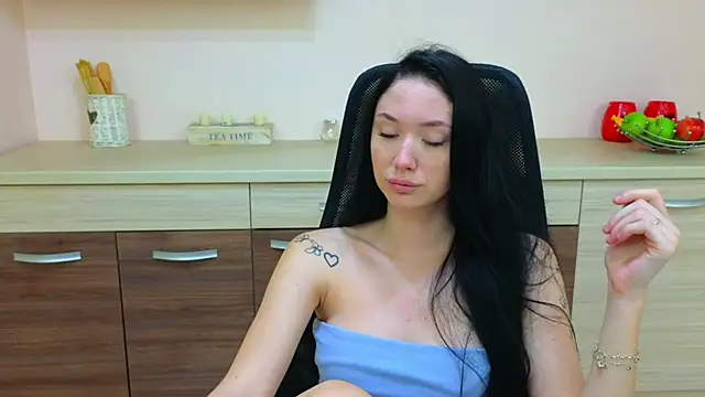 Ivanna  Rose online show from 10-28-25, 05:22