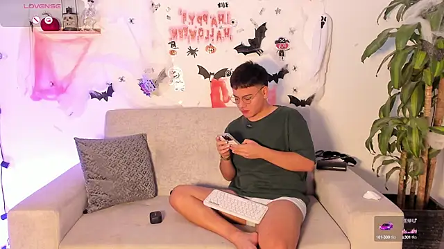 Young Ben online show from 10-25-25, 11:54