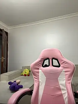 Lil-shawrie online show from 09-17-25, 06:31