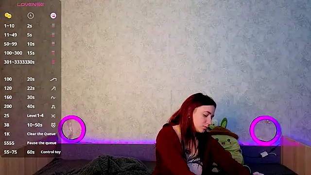 Mini Lady1 online show from 10-02-25, 08:32