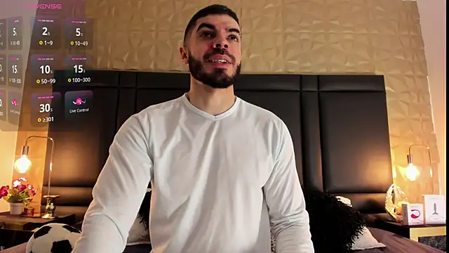 AxelThompson  online show from 10-11-25, 11:20