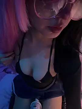 YourDevilGirl  online show from 05-30-26, 09:17