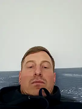 Snapshot of NormalHardDick chatting on 12-17-25, 08:20 NormalHardDick online show from 12-17-25, 08:20