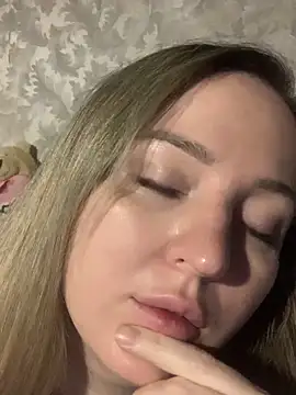 hotsteacher online show from 11-15-25, 02:20