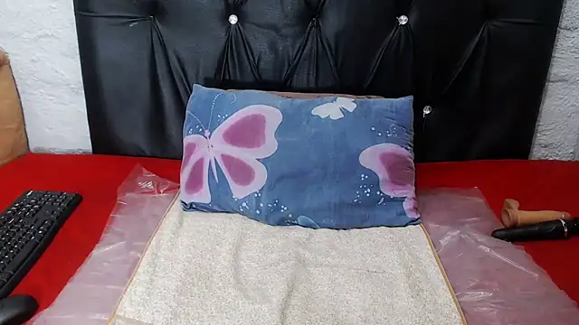 Snapshot of babyotria chatting on 09-09-25, 10:59 babyotria online show from 09-09-25, 10:59