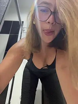 sara calderon online show from 12-02-25, 01:28