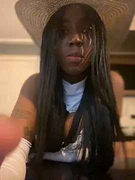 Snapshot of Alexia_24 chatting on 11-01-25, 03:30 Alexia 24 online show from 11-01-25, 03:30